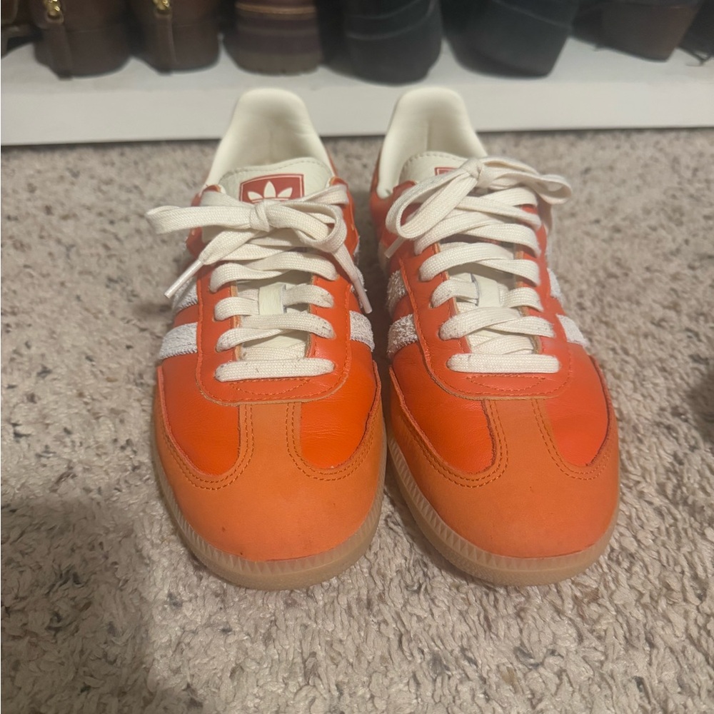 Orange Sambas Original og 9.5 Worn Twice - Picture 2 of 6